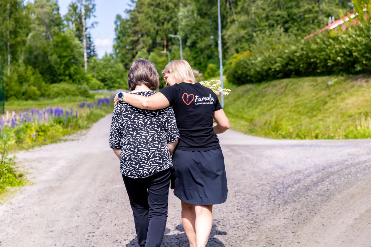 Lämminhenkinen ystävänpäivän tervehdys Famulalta
